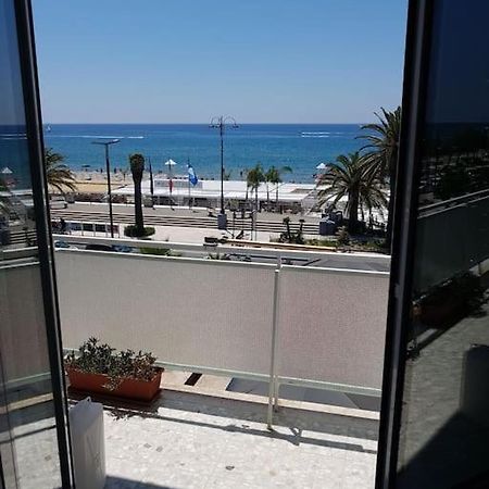 Casa Al Mare - Lido Διαμέρισμα Terracina Εξωτερικό φωτογραφία